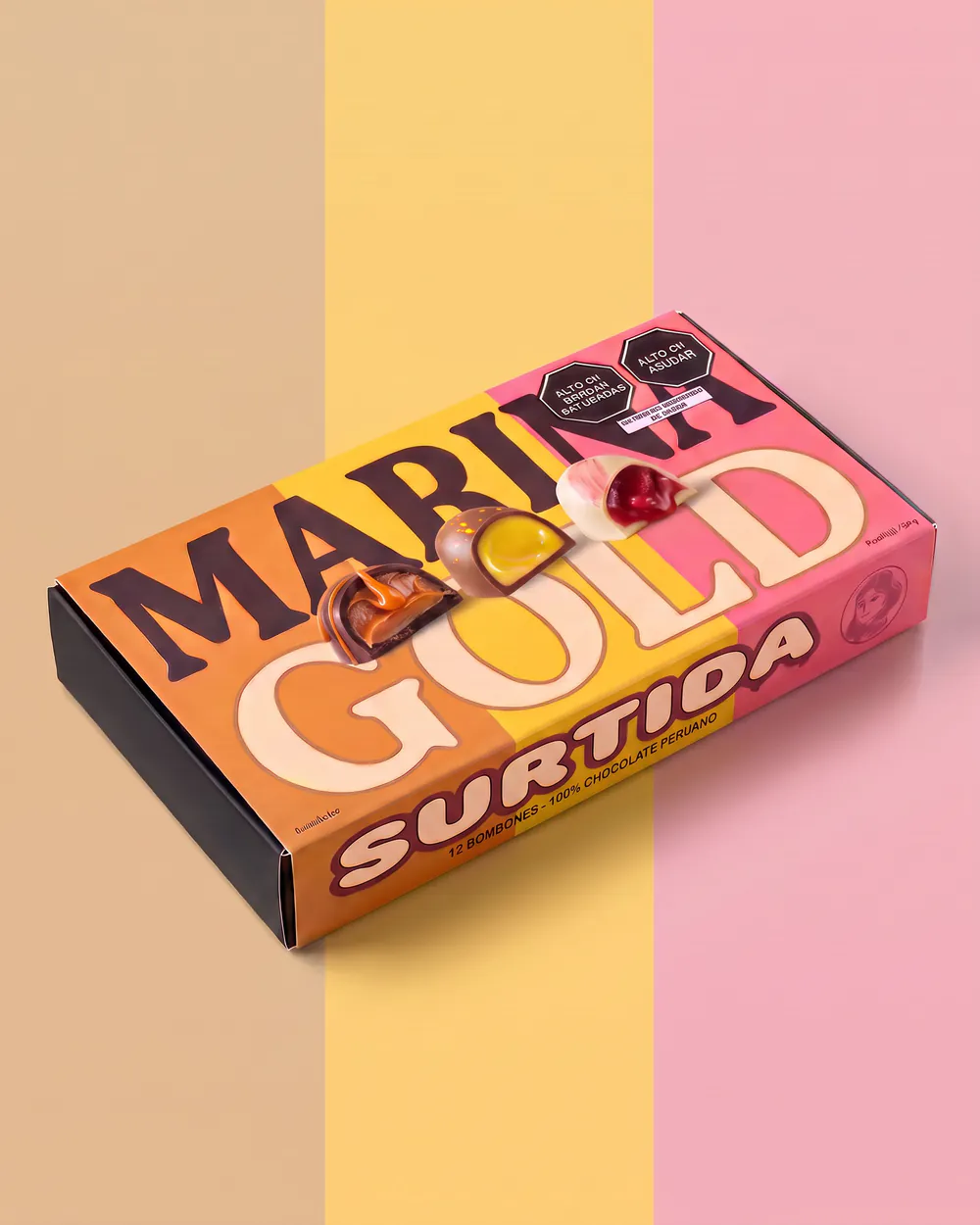 Caja Surtida de Marina Gold cerrada, con la faja en los colores de los tres sabores