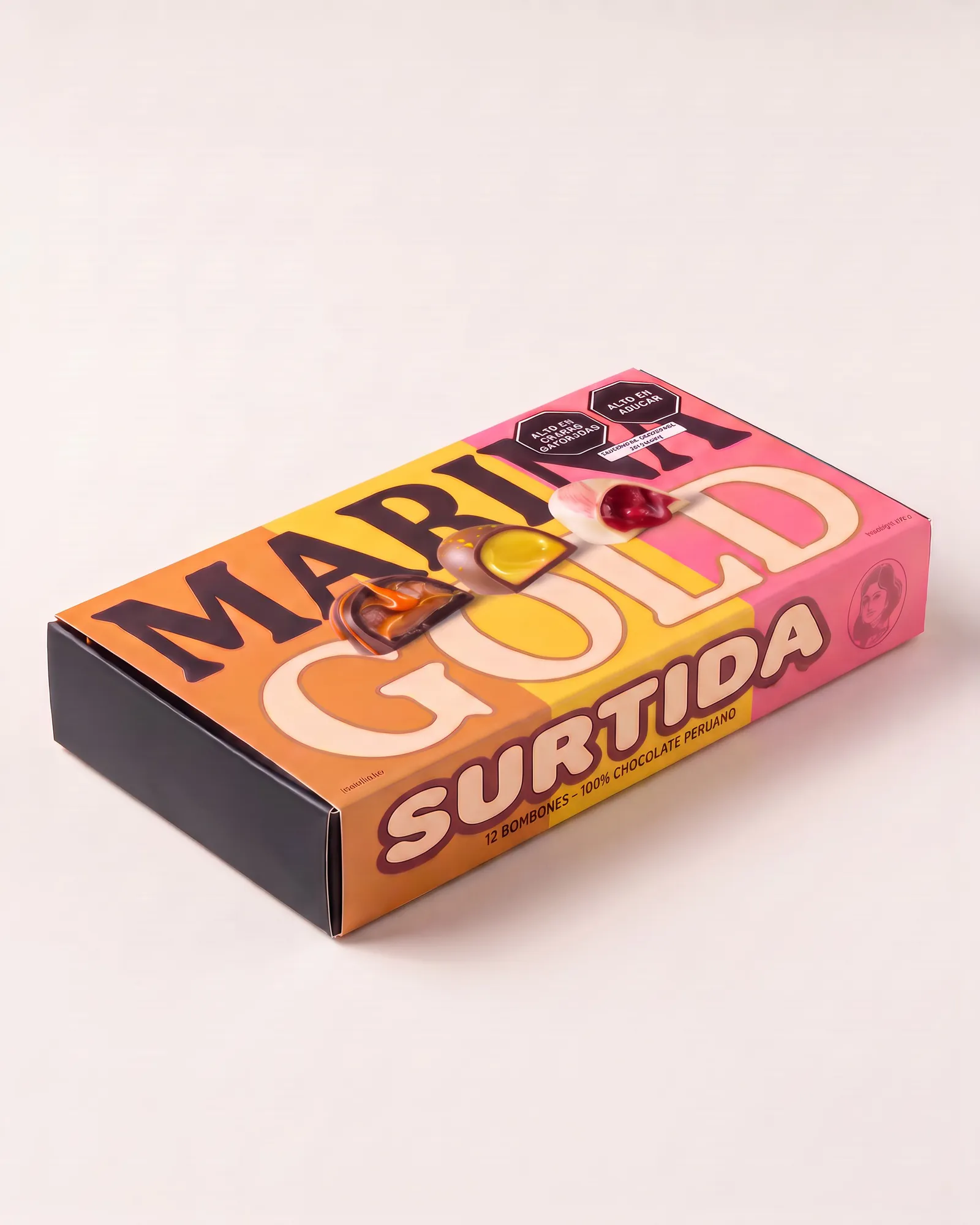 Caja Surtida cerrada, vista en tres cuartos